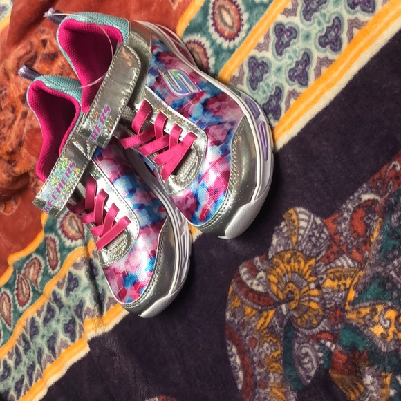 Sneaker - Picture 3 of 3